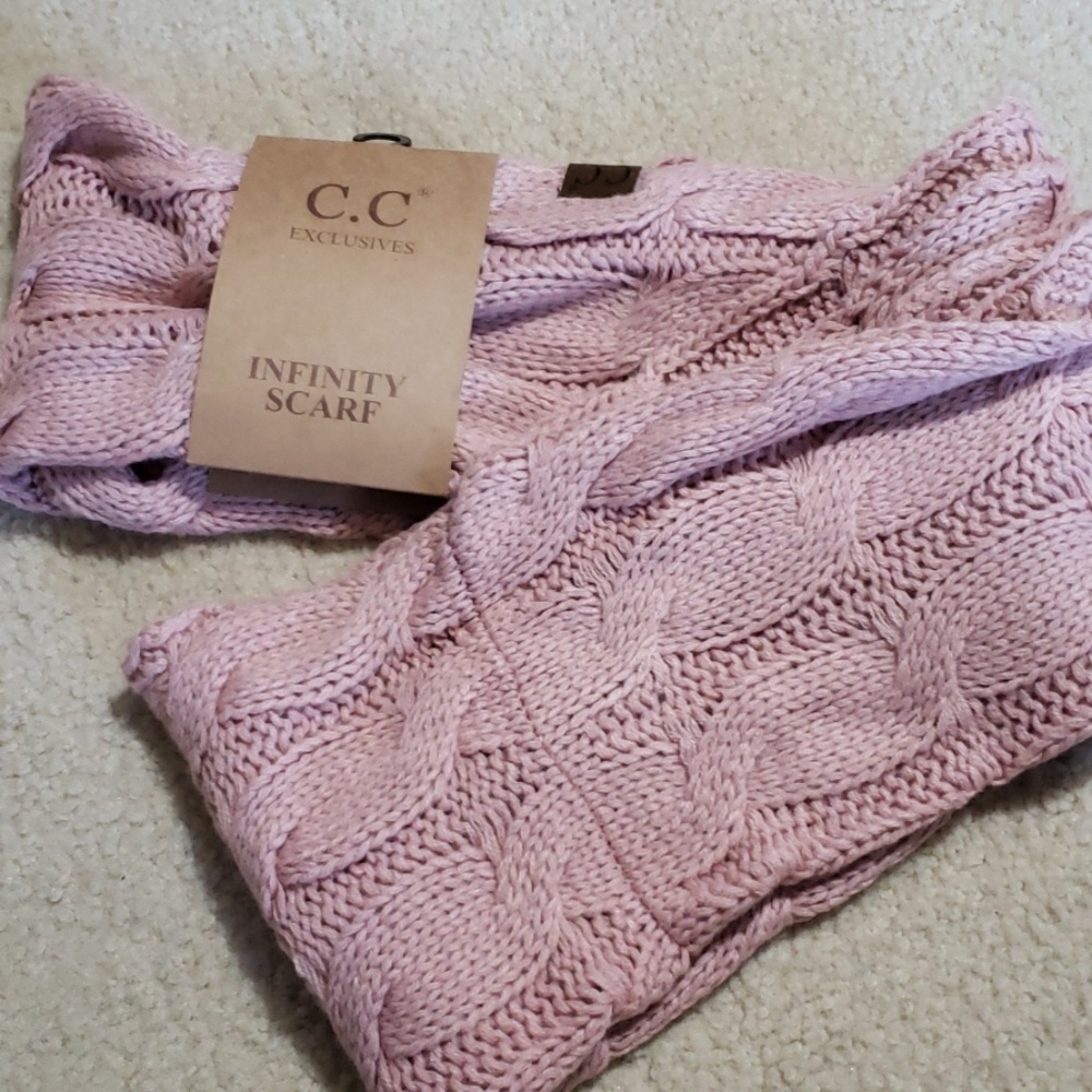 Infinity scarf - Picture 2 of 2